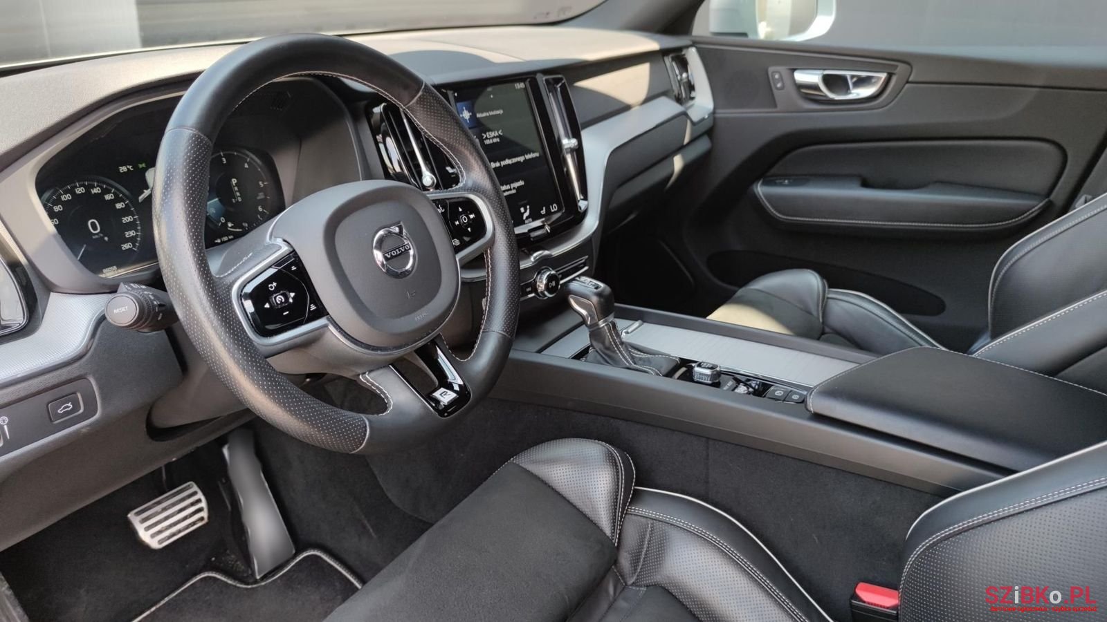 2019' Volvo Xc 60 photo #6