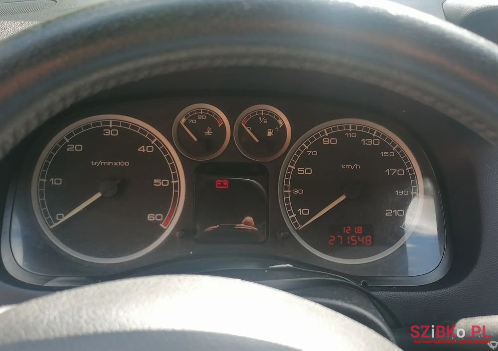 2001' Peugeot 307 2.0 Hdi photo #5