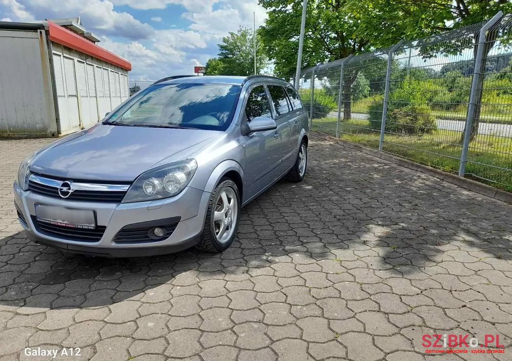 2006' Opel Astra photo #3