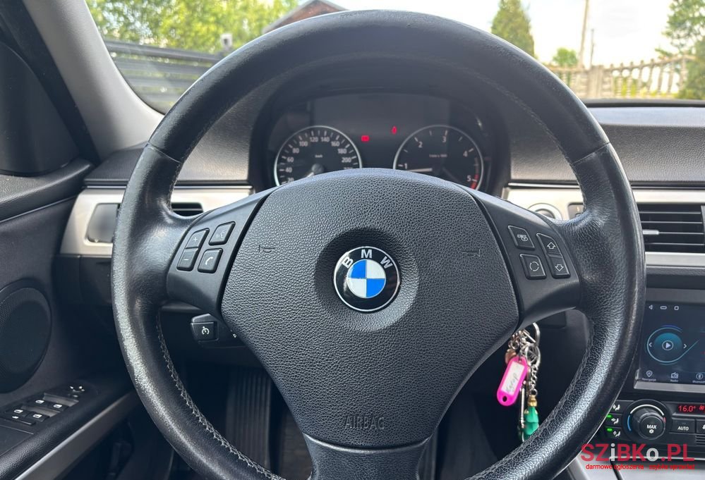 2006' BMW 3 Series 318D photo #6