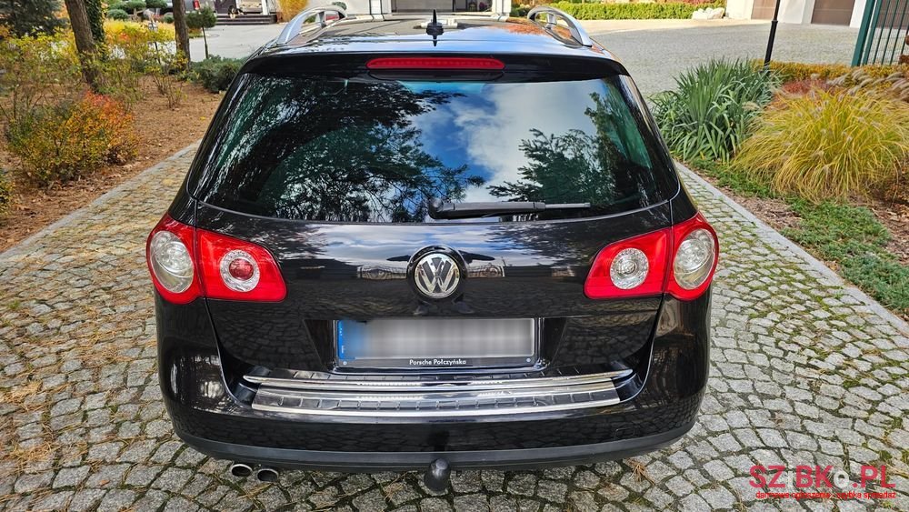 2005' Volkswagen Passat photo #6