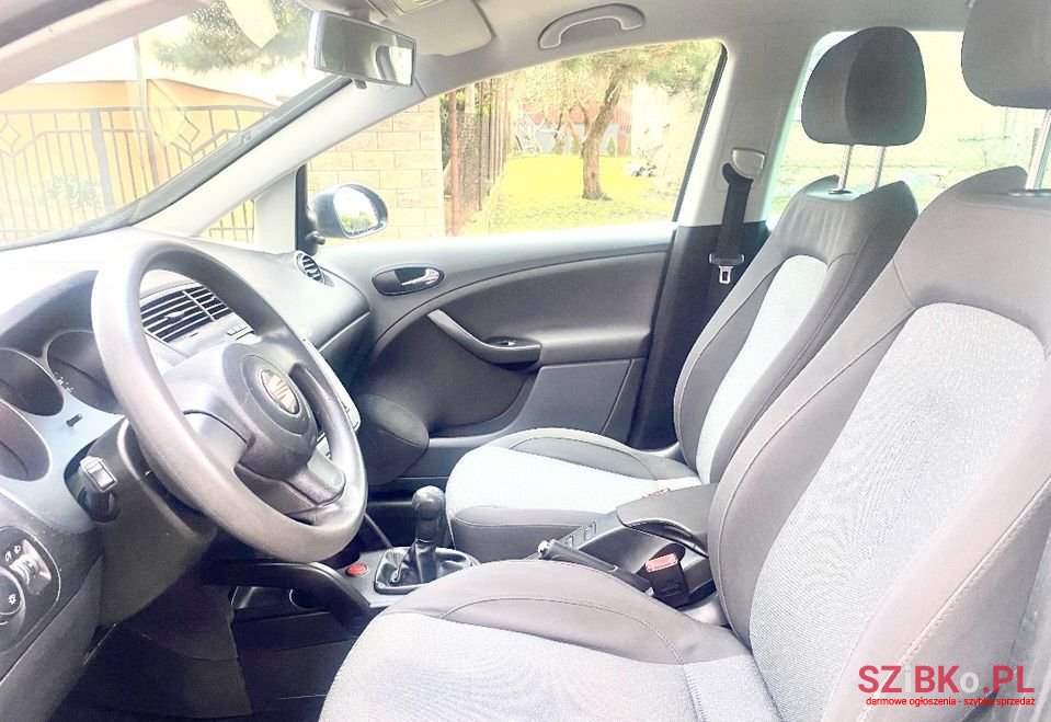 2006' SEAT Altea photo #4