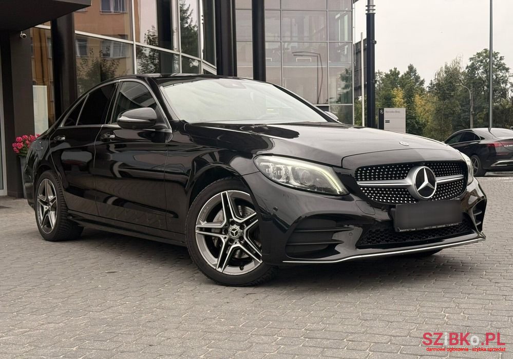 2018' Mercedes-Benz C-Class 200 4Matic photo #3