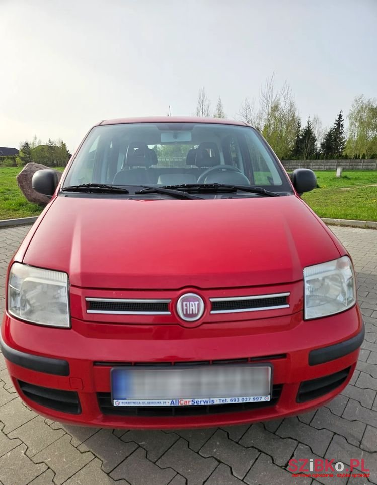 2011' Fiat Panda photo #3