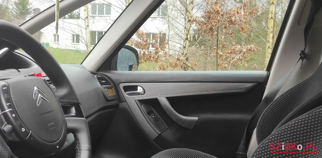 2007' Citroen C4 Grand Picasso photo #4