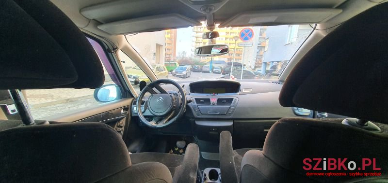 2008' Citroen C4 Picasso photo #2