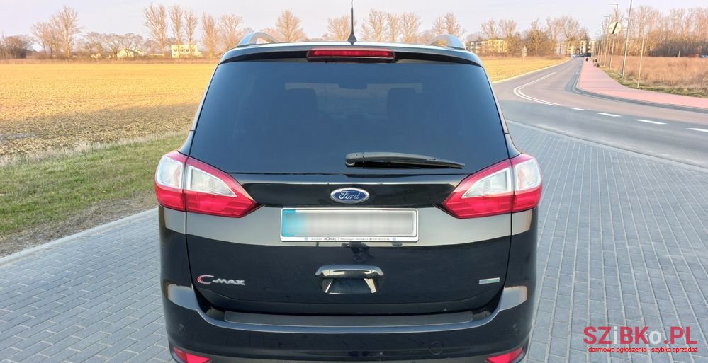 2015' Ford Grand C-MAX photo #6