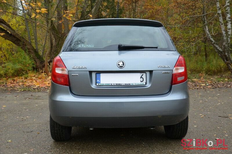 2012' Skoda Fabia photo #5