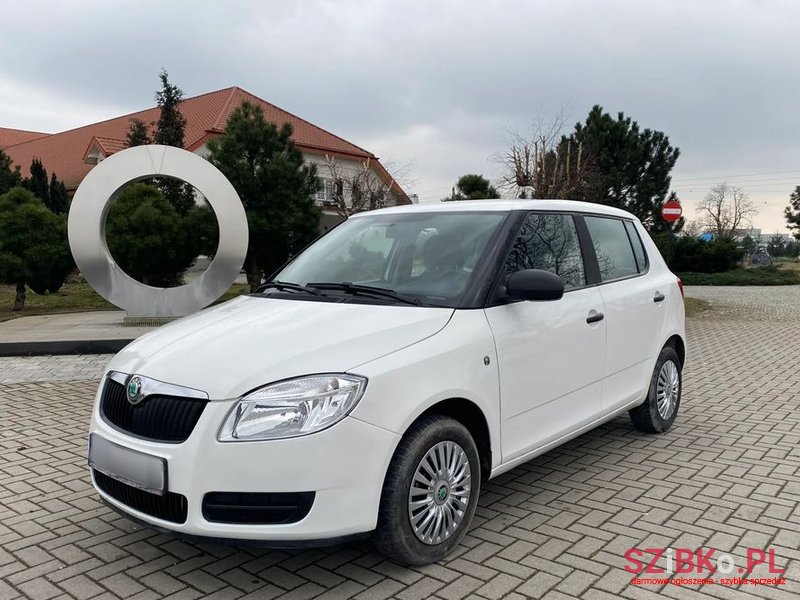 2009' Skoda Fabia 1.4 Tdi Classic photo #1