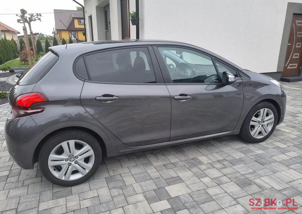 2019' Peugeot 208 photo #3