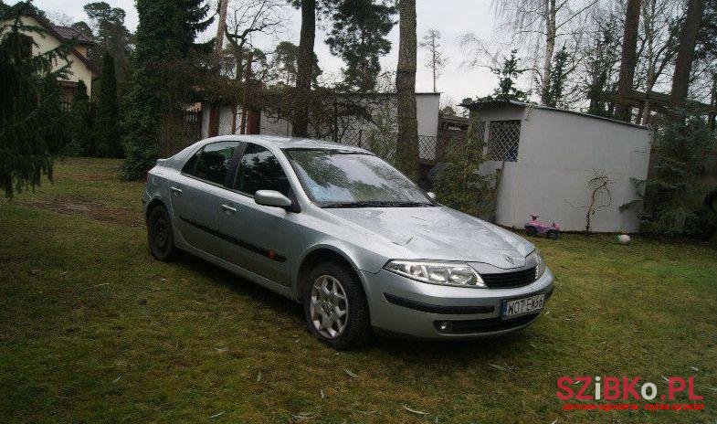 2005' Renault Laguna photo #1