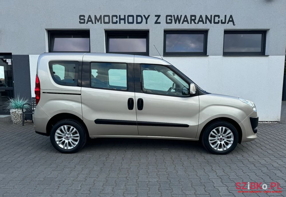 2011' Fiat Doblo photo #5