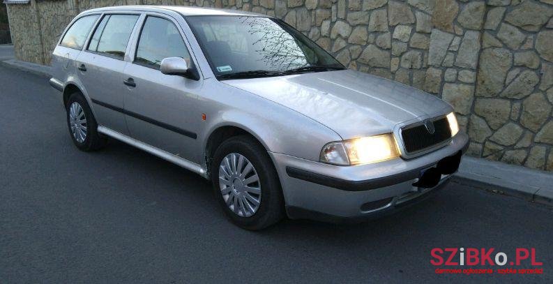 1999' Skoda Octavia photo #1
