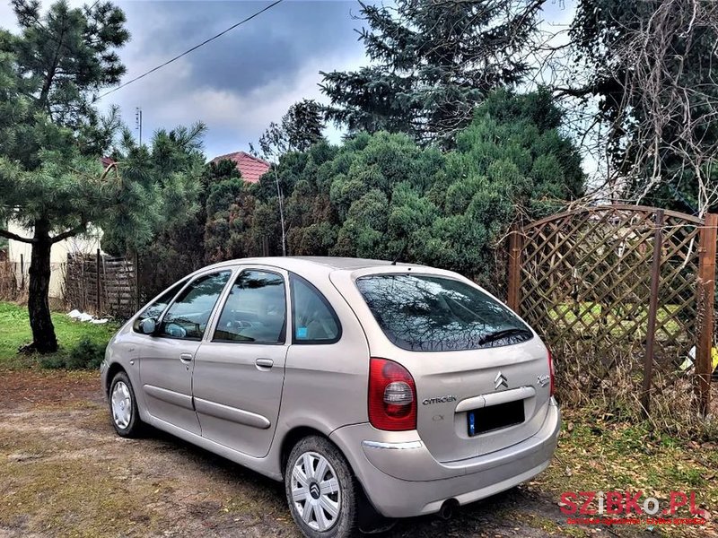 2004' Citroen Xsara Picasso photo #2