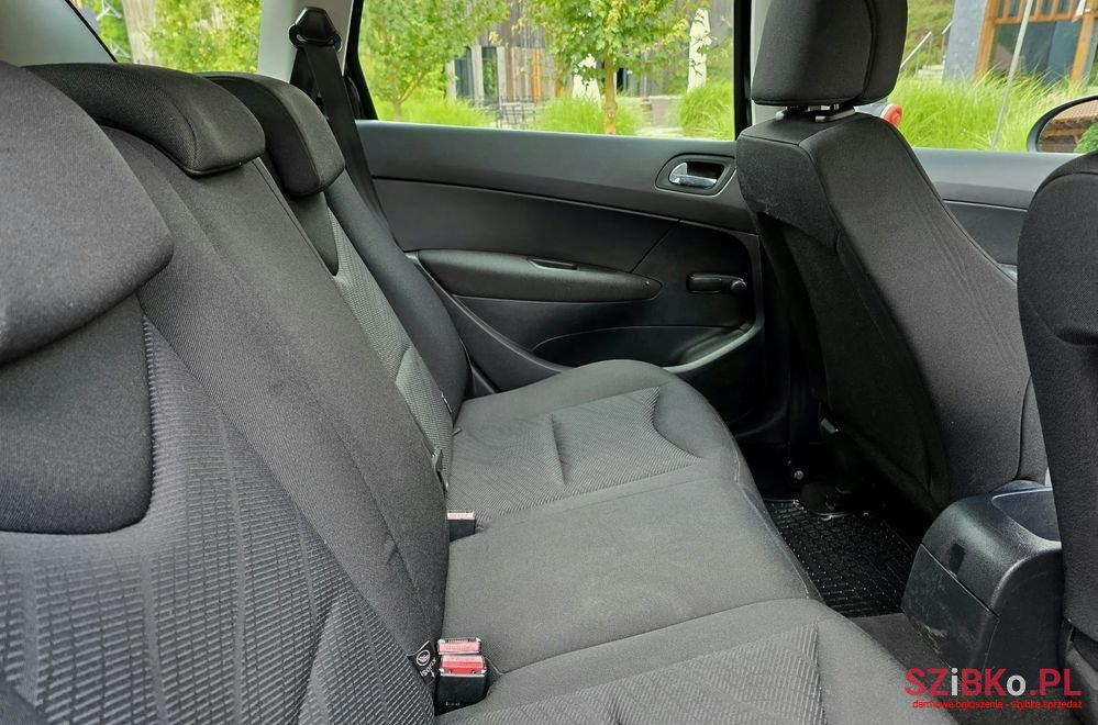 2008' Peugeot 308 120 Vti Allure photo #4