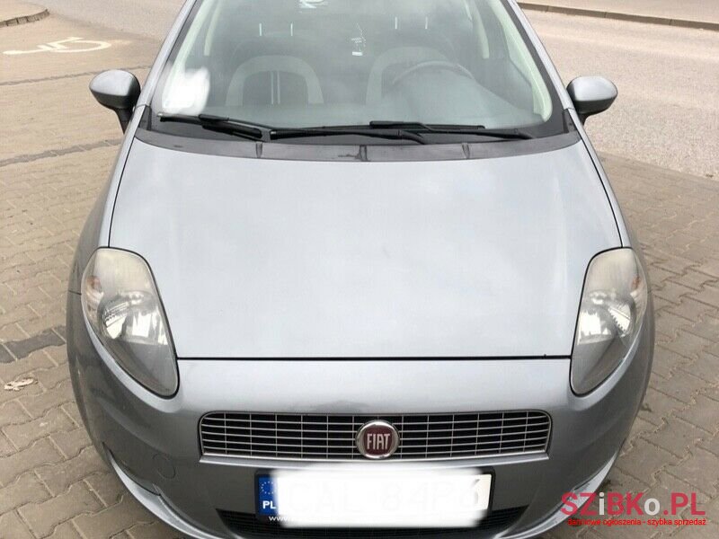 2009' Fiat Punto photo #1