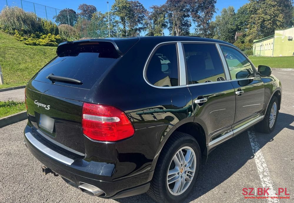 2009' Porsche Cayenne photo #3