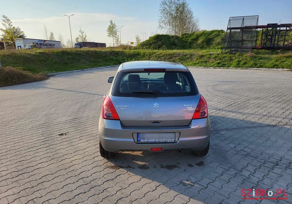 2009' Suzuki Swift photo #6