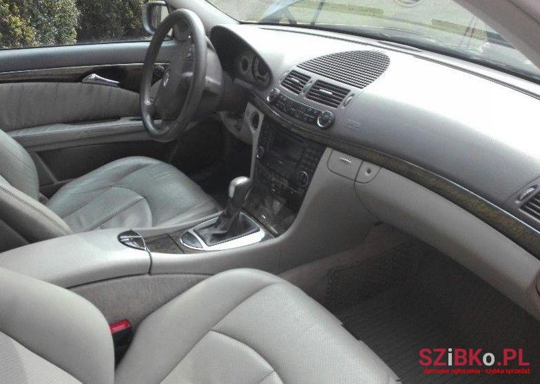 2003' Mercedes-Benz Klasa E photo #2