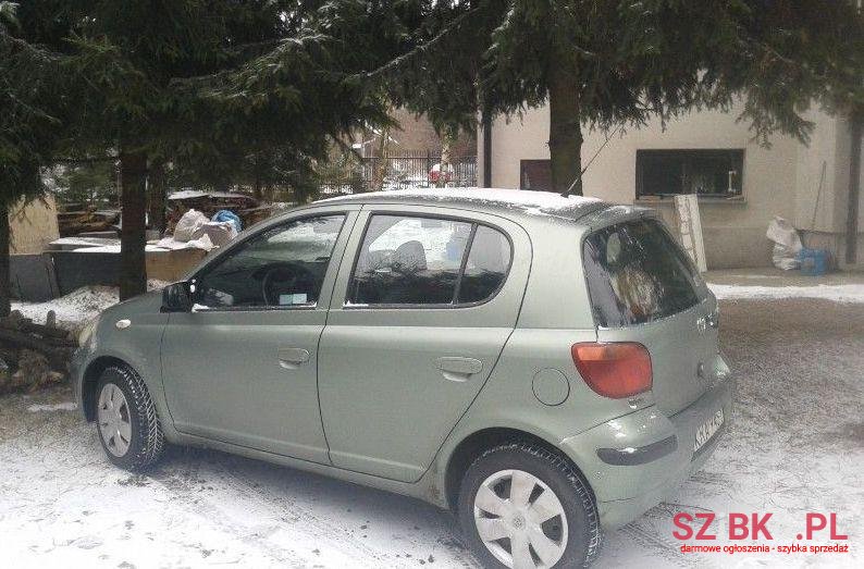 2004' Toyota Yaris photo #1