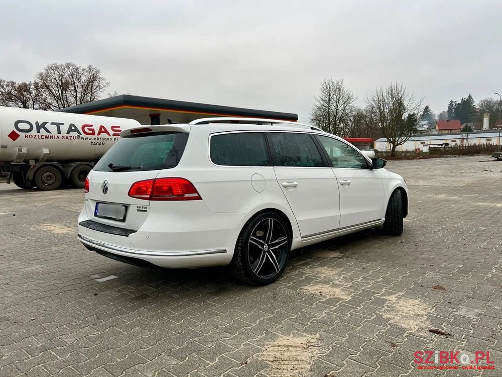 2014' Volkswagen Passat photo #3