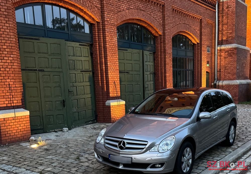 2006' Mercedes-Benz R-Class photo #2