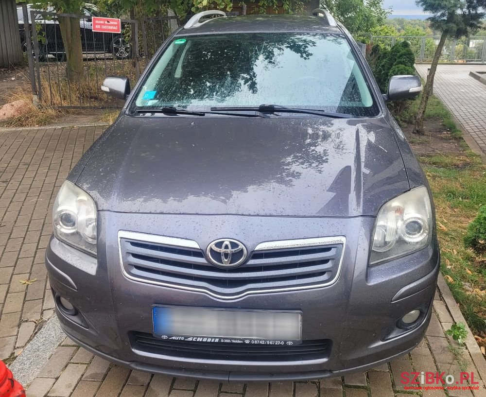 2008' Toyota Avensis 1.8 Vvt-I Combi Sol photo #3