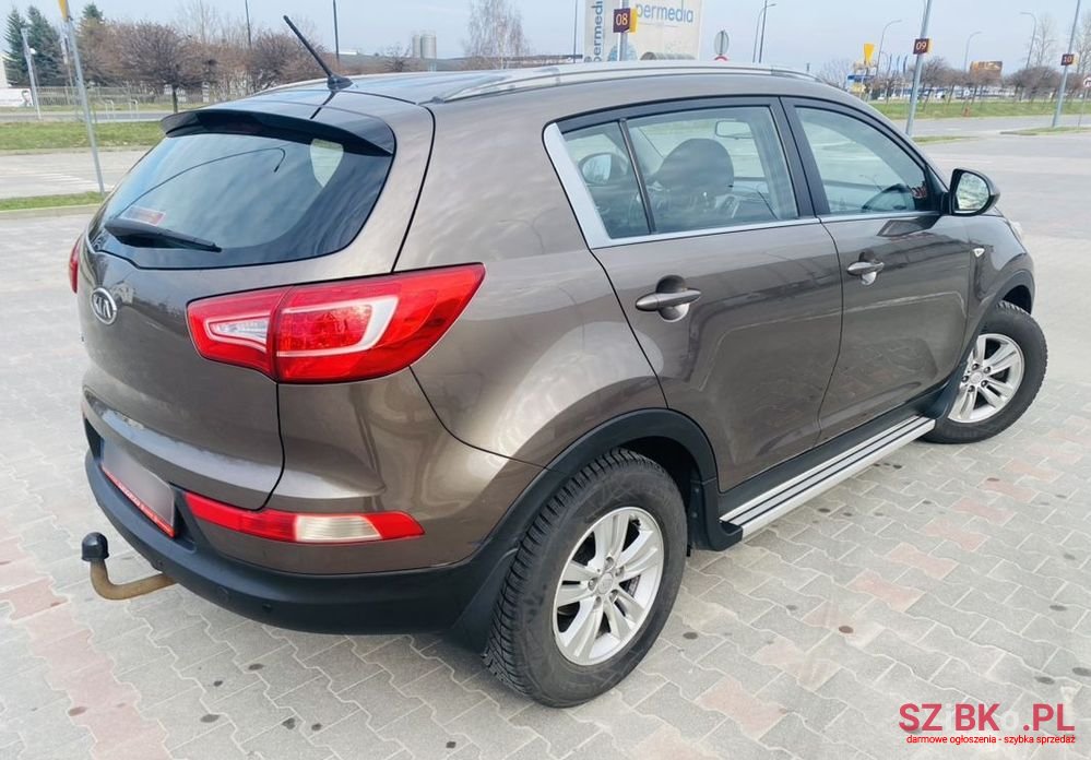 2011' Kia Sportage 1.6 Gdi M 2Wd photo #2