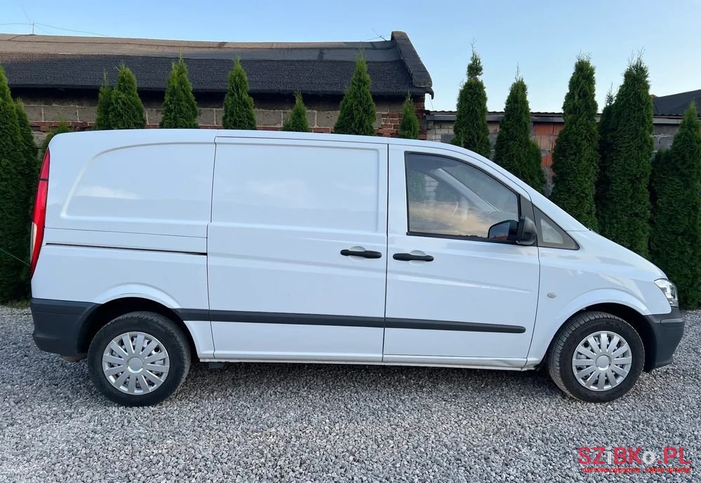 2014' Mercedes-Benz Vito photo #2