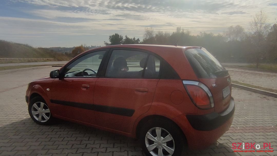 2006' Kia Rio photo #5