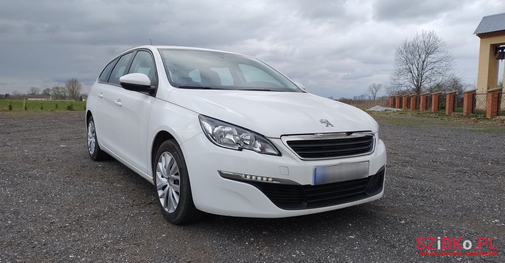 2017' Peugeot 308 photo #2