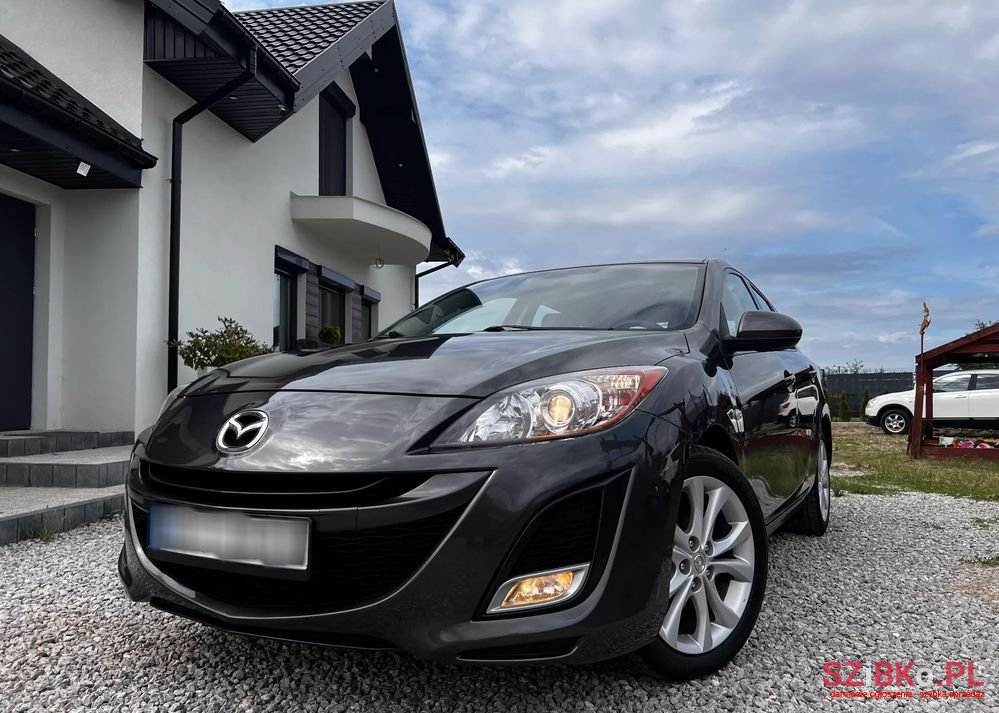 2011' Mazda 3 Exclusive photo #1