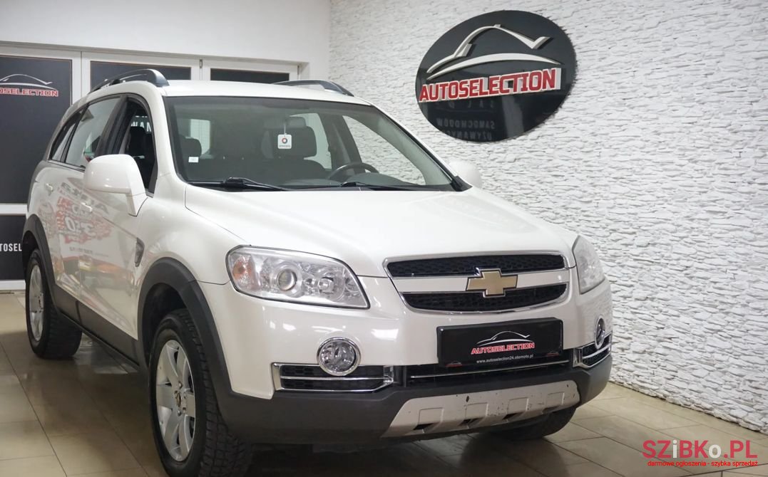 2009' Chevrolet Captiva photo #1