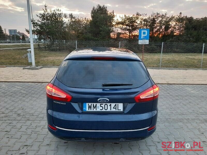 2013' Ford Mondeo photo #6