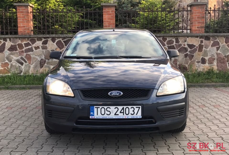 2006' Ford Focus photo #2