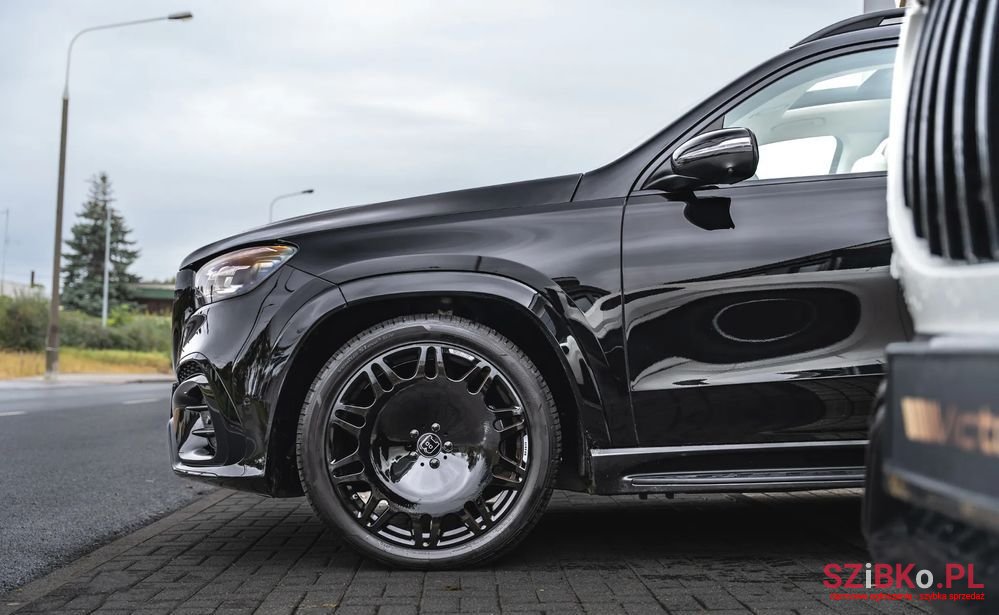 2023' Mercedes-Benz GLS photo #4