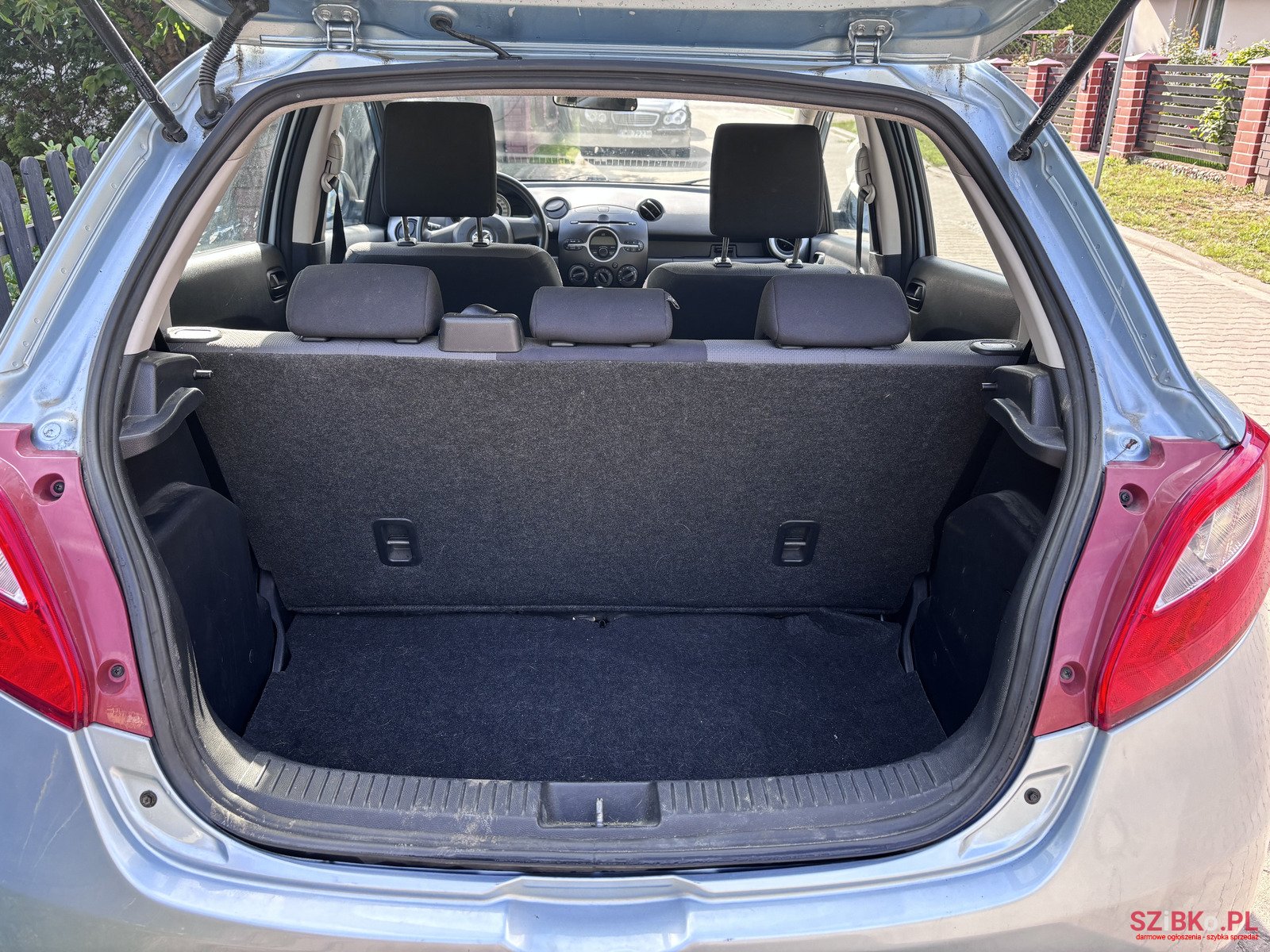 2009' Mazda 2 photo #3