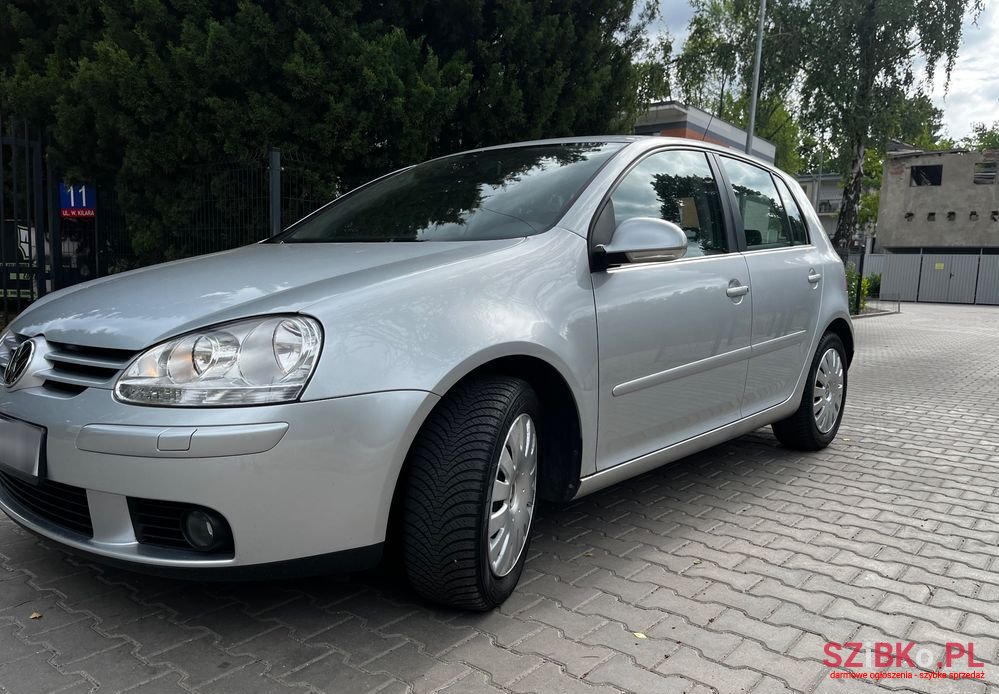 2007' Volkswagen Golf 1.4 Style photo #2