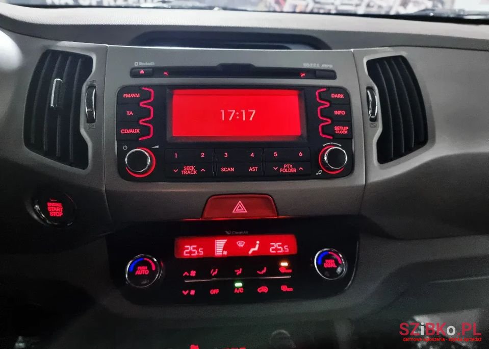 2010' Kia Sportage photo #5