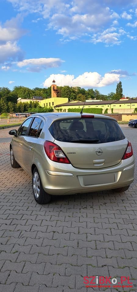 2010' Opel Corsa 1.4 16V 111 photo #4