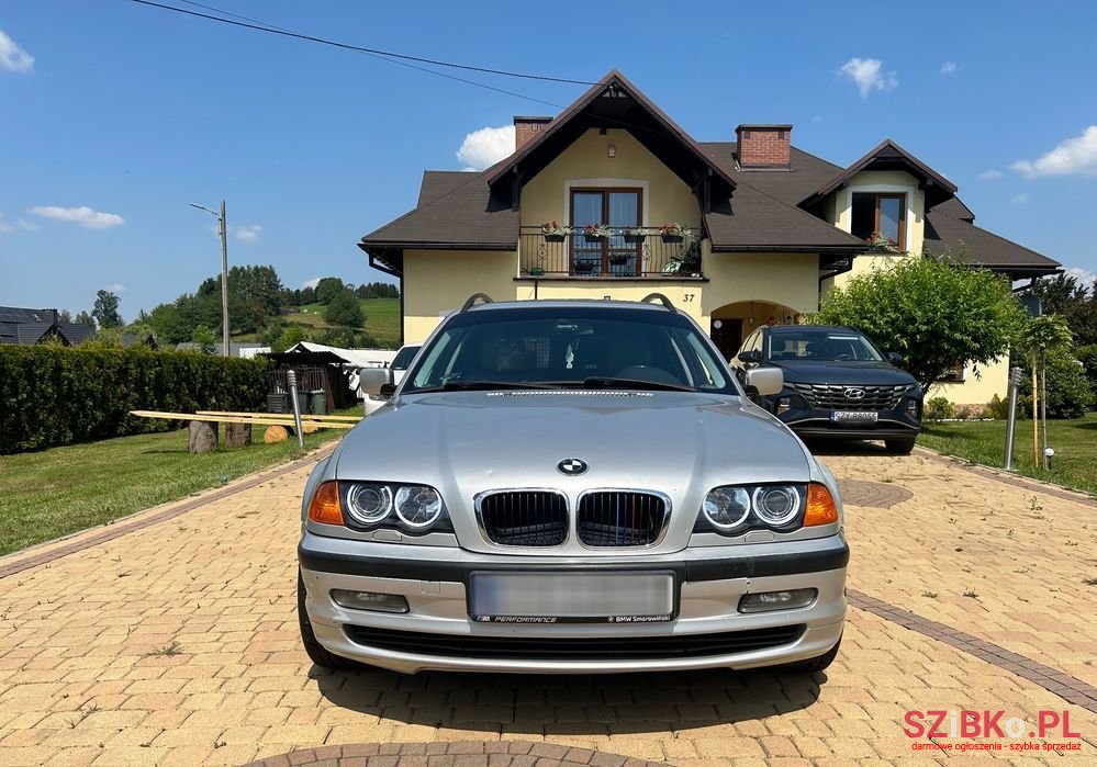 2001' BMW 3 Series 320I photo #1