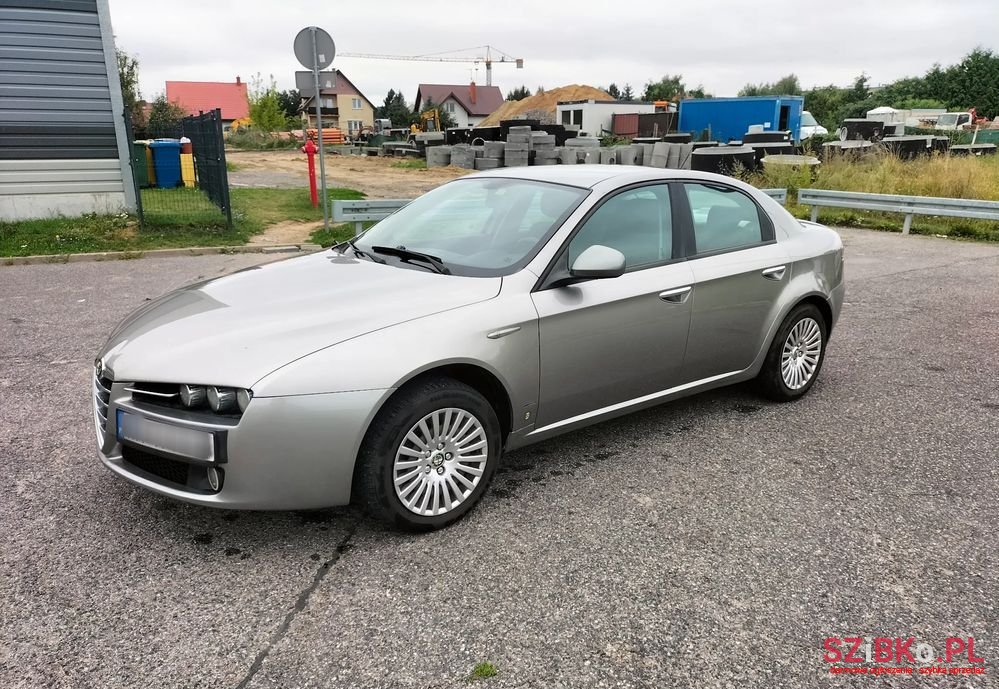 2008' Alfa Romeo 159 photo #2