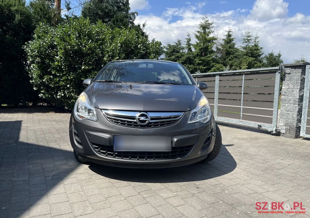 2011' Opel Corsa 1.2 16V Enjoy photo #1