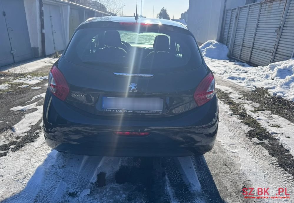 2013' Peugeot 208 photo #4