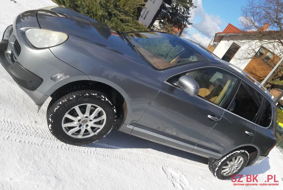 2005' Porsche Cayenne photo #5