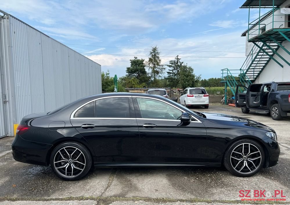 2021' Mercedes-Benz E-Class 220 D 9G-Tronic photo #4