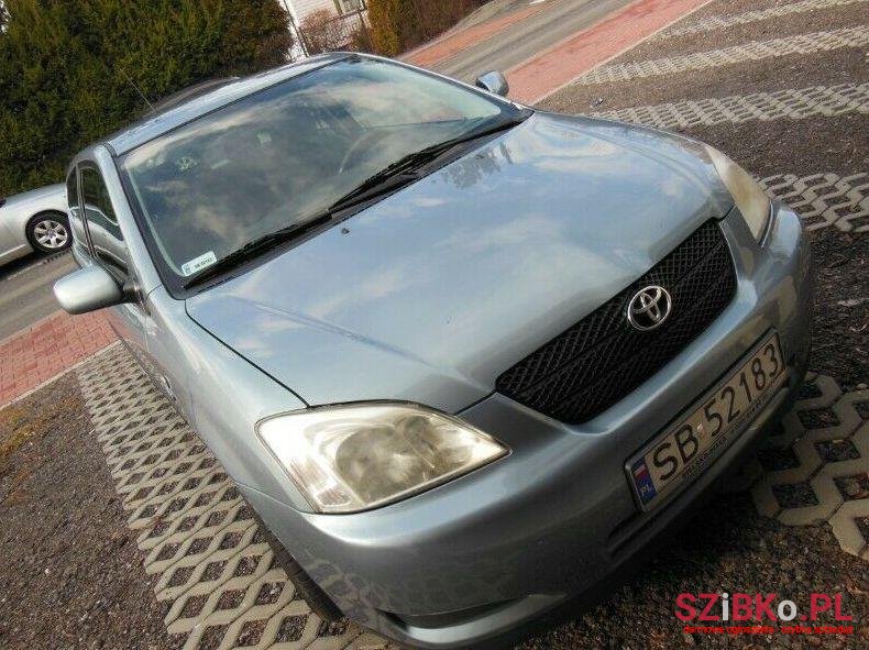 2004' Toyota Corolla photo #1