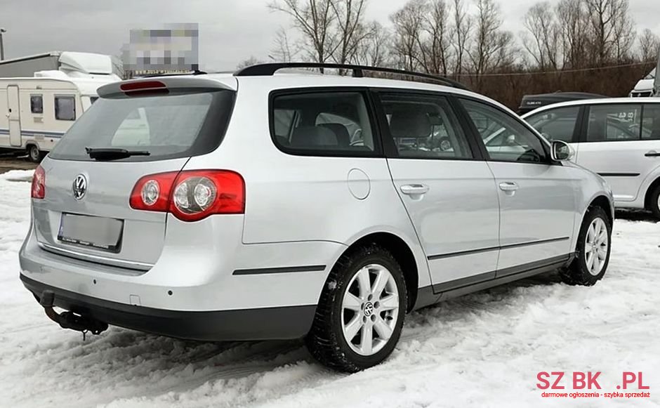 2006' Volkswagen Passat photo #5