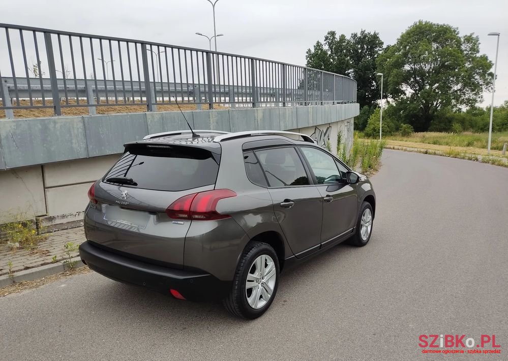 2017' Peugeot 2008 photo #5