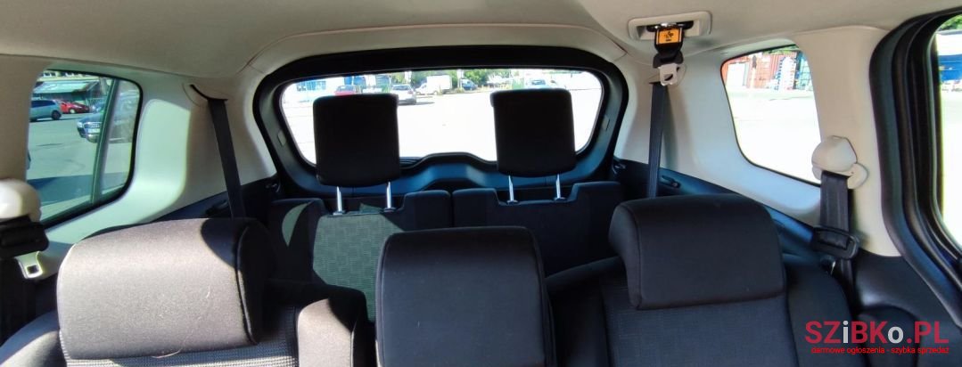 2008' Mazda 5 Comfort photo #6